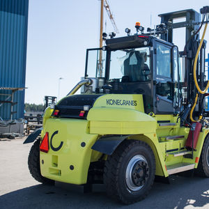 Cabin ergonomics win for konecranes news image