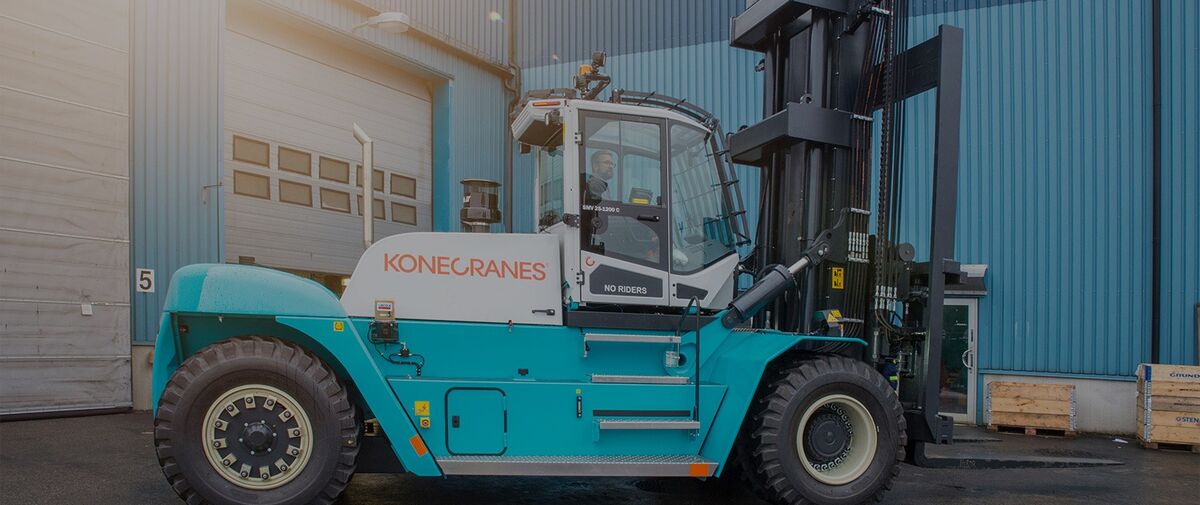 Overhead safety attachments for lift trucks in demanding environments_header image