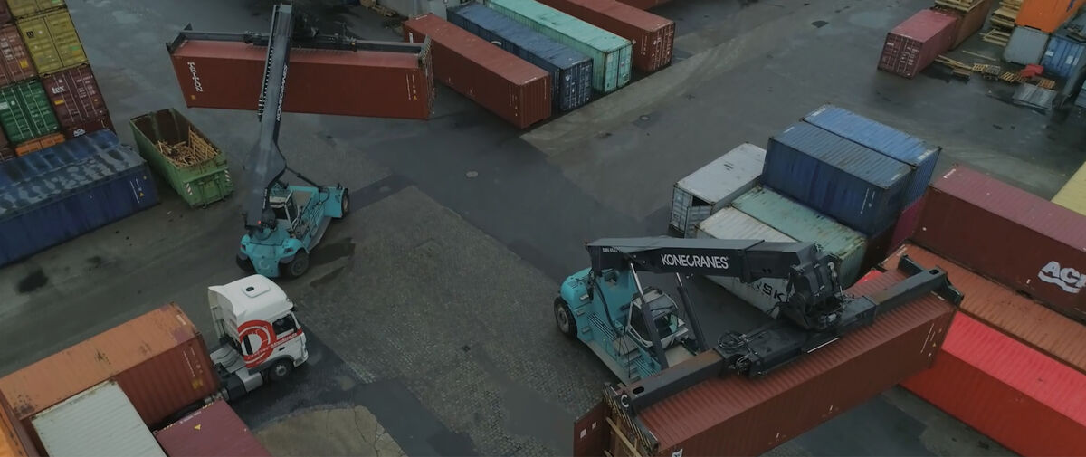 Create safer worksites with intelligent lift truck zone control_SCLT_header image